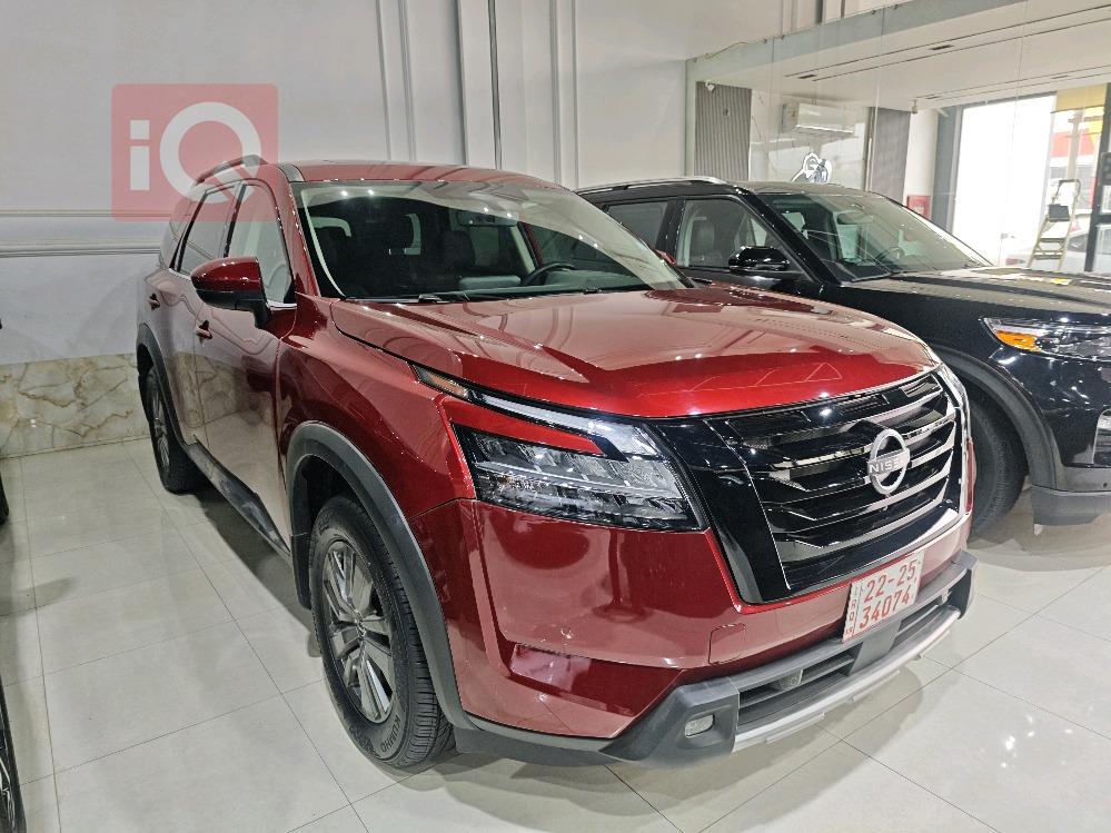 نیسان پاسفایندەر